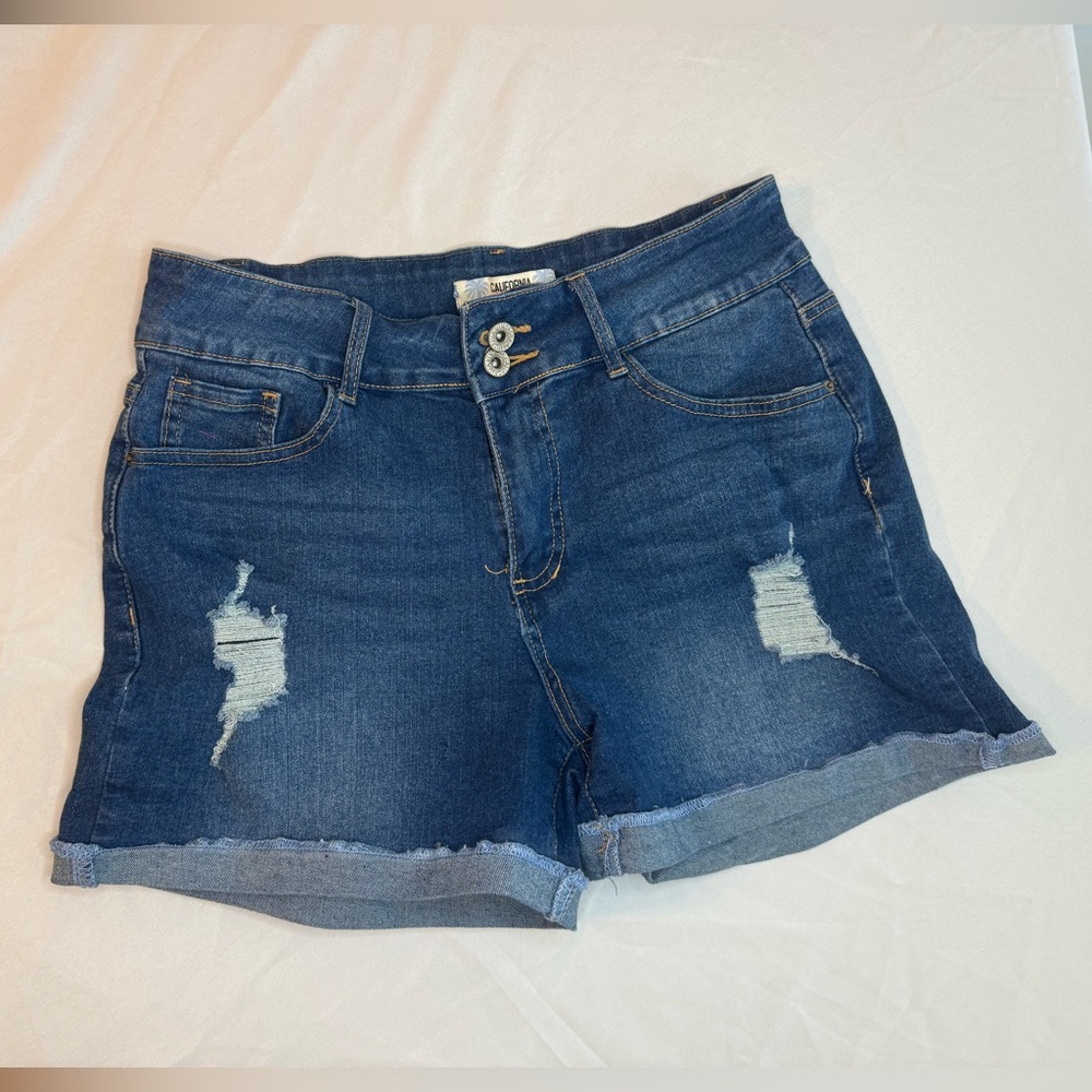 Juniors Distressed Blue Jean Shorts, Size 9